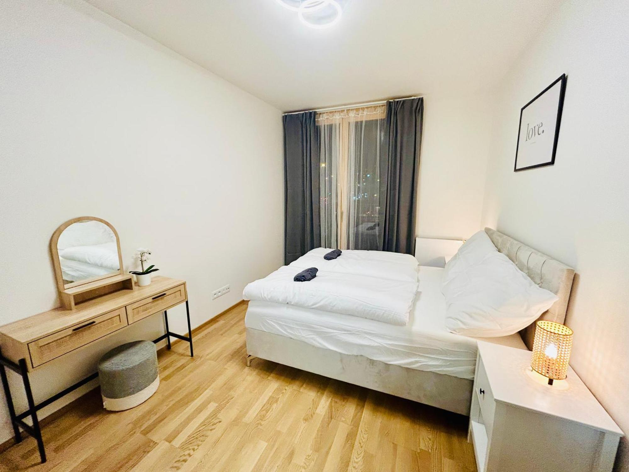 New Luxury At Andel Metro Station Apartment