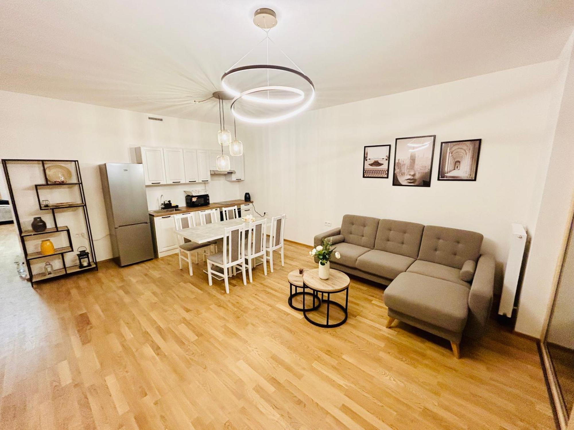 Apartment New Luxury At Andel Metro Station Prague